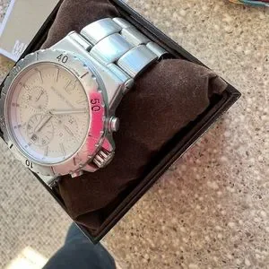 NWT MICHAEL KORS BEL AIRE SILVER TONE CHRONOGRAPH BRACELET WATCH MK5462 With Box MICHAEL KORS BEL AIRE SILVER TONE CHRONOGRAPH BRACELET WATCH  main image 2